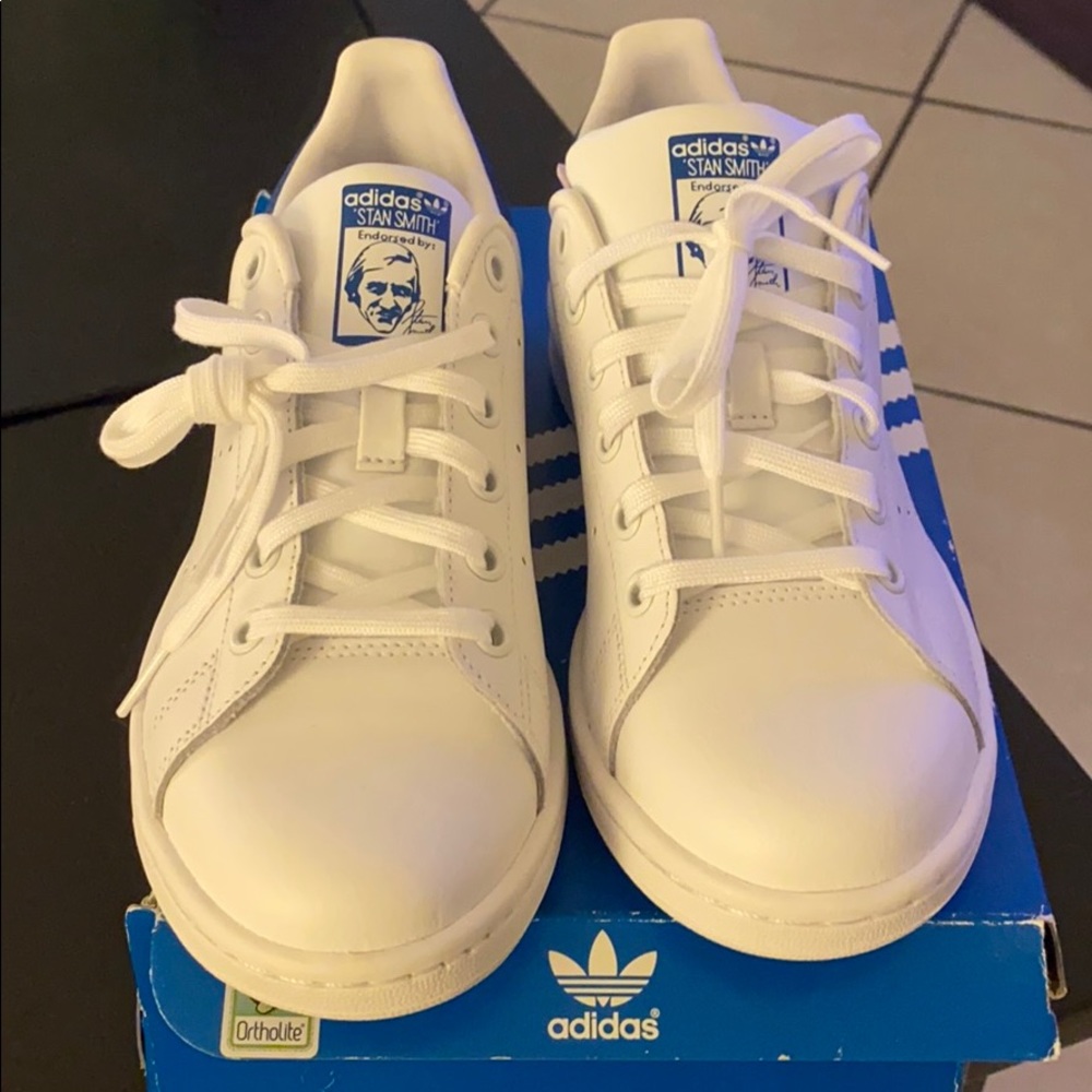 Women Sneakers